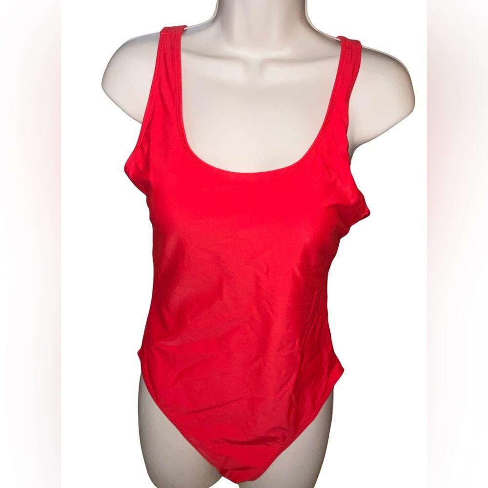 Red Scoop Back Baywatch Retro Old Money One Piece Swimsuit M  Nicole Miller NWT
